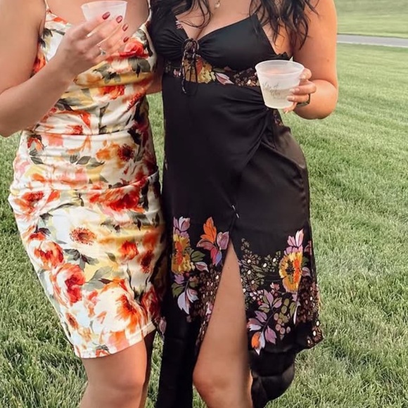 Urban Outfitters Dresses & Skirts - Urban Outfitters Black Floral Dress